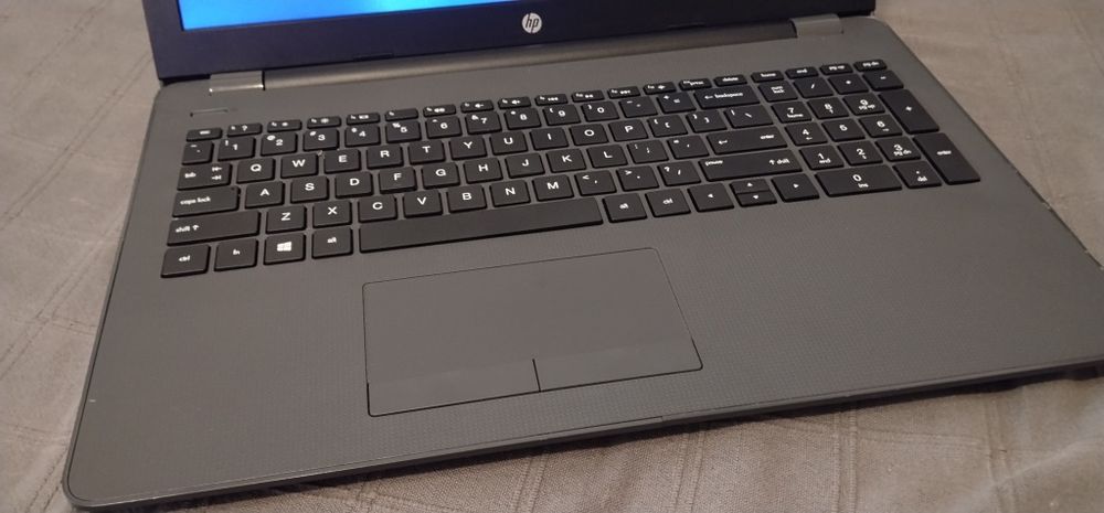 Laptop HP 250 G6 – i3-6006U / 4GB RAM / 120GB SSD / Windows 11 Pro