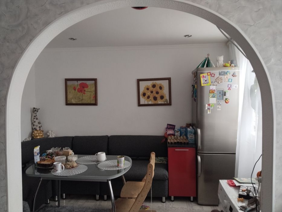 Продам 3 комнатную квартиру