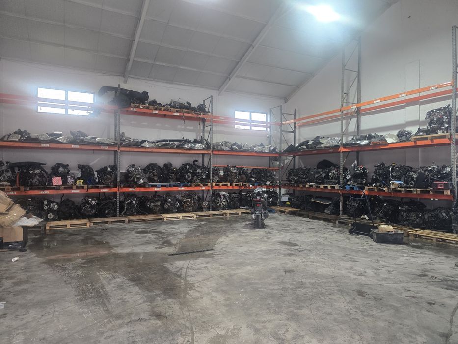 Dezmembrez autoutilitare iveco ford sprinter wolkswagen nissan renault Mitsubishi opel citroen nissan