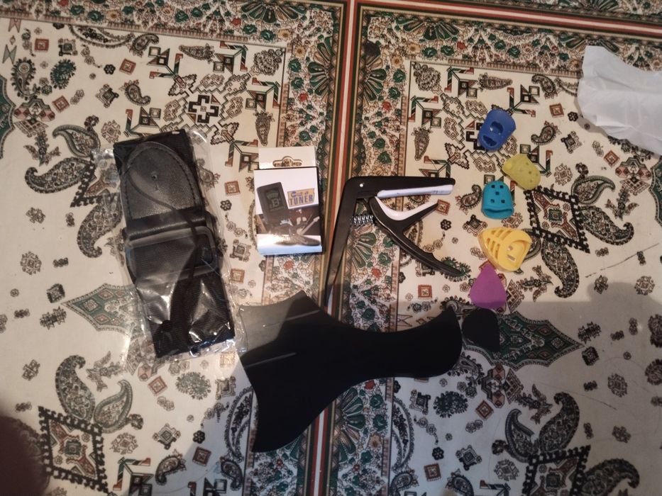 Гитара новый продам