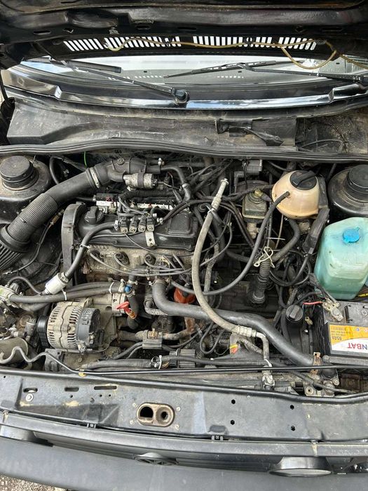 VW GOLF 2 1.8i 90hp GAZ INJ -Clima- tiptop!