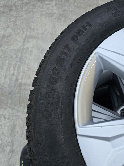 2 Броя 215/60/17 Kumho 8mm 2020 DOT