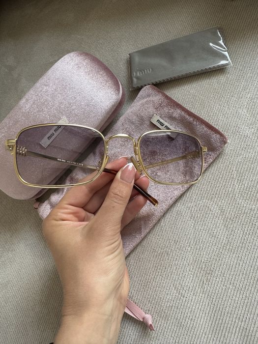 Слънчеви очила Miu Miu