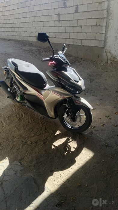 Продается скутер Yamaha Nvx 175 клубов спортивный