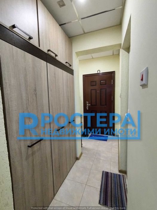 Продава се Тристаен апартамент в Търговище, Център - 95 кв.м за 1020 €/кв.м - Снимка #12