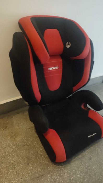 Recaro Monza детско столче за кола с колонки
