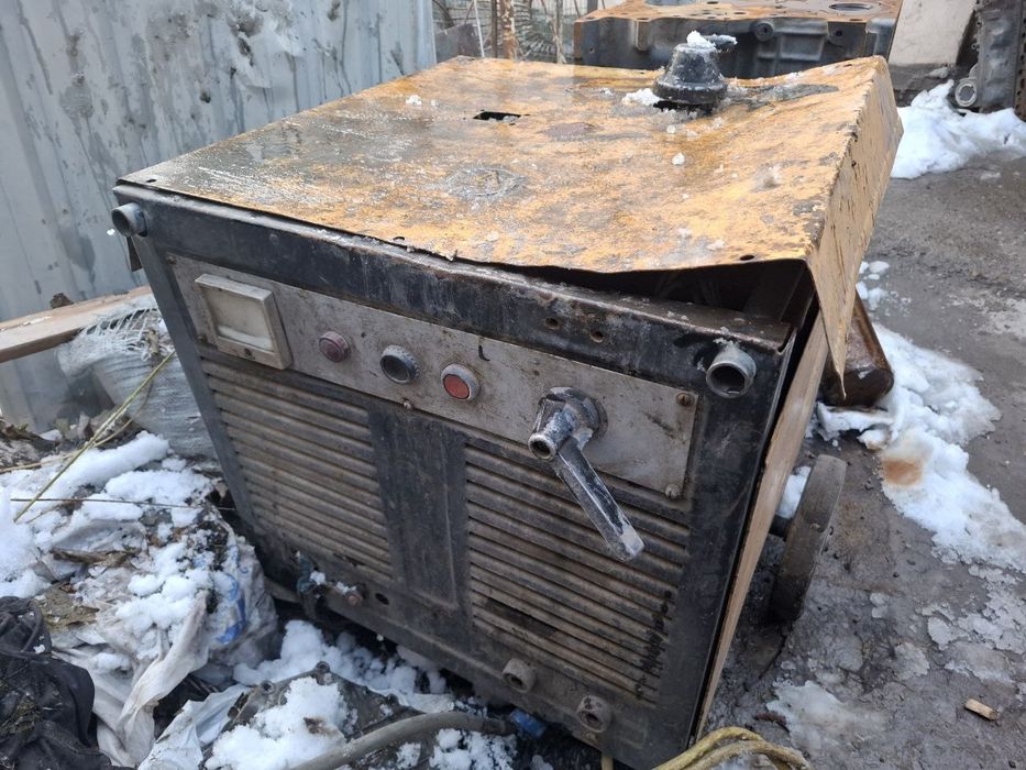 Продаётся. Сварочный аппарат