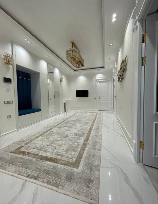 ID #999 Чарсу на против Цирк