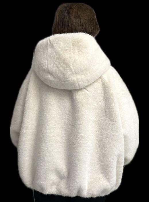 Шуба из эконорки новая