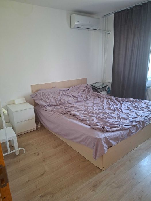 Vand apartament3 camere decomandat
