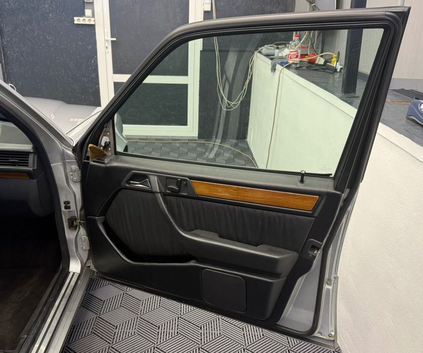 Mercedes w124, 320 E, automat, 7 locuri, impecabil