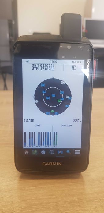 Продавам GPS Garmin Montana 750i