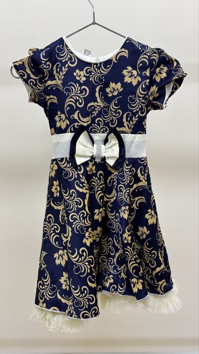 Детское платье нарядное новое