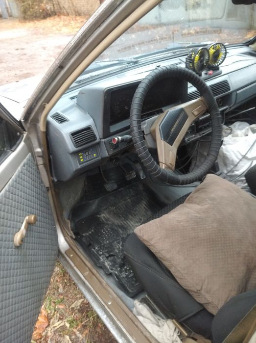 Авто ниссан Санни