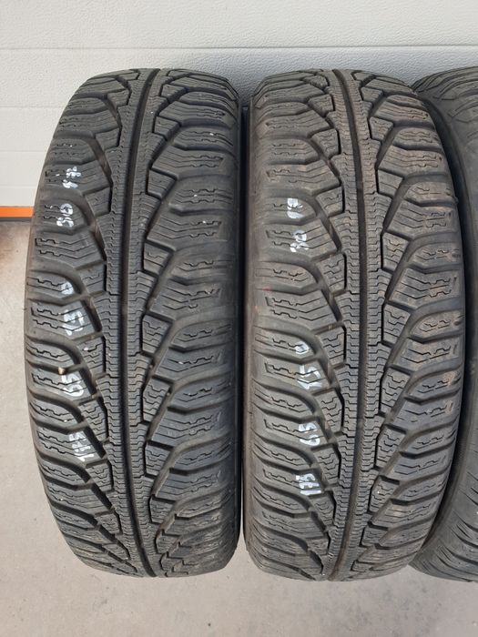 Зимни гуми 4 броя UNIROYAL MSplus 77 175 65 R15 дот 3017