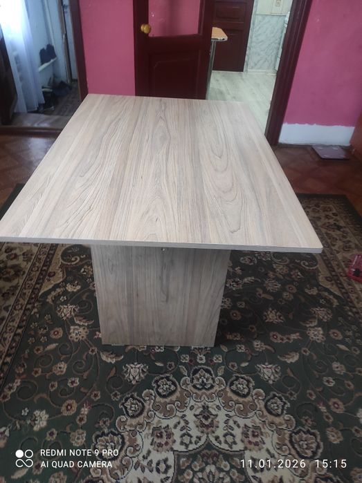 Продам стол кухонный