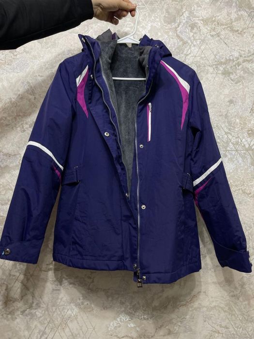 Продам куртку ….