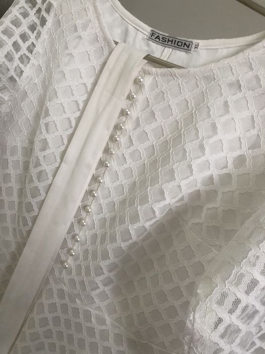 Продам платье белое