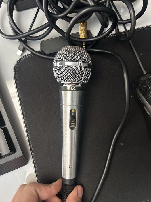 Продам микрафон для караоке микрофон lg acc-m900k