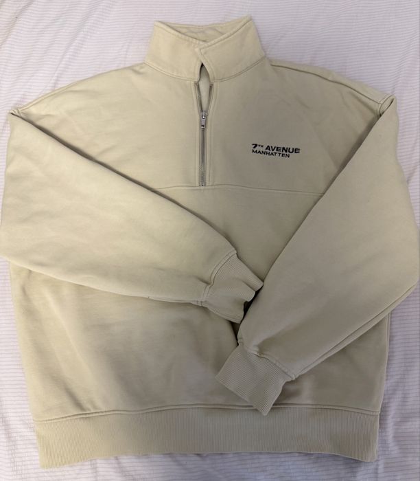 Женская одежда.