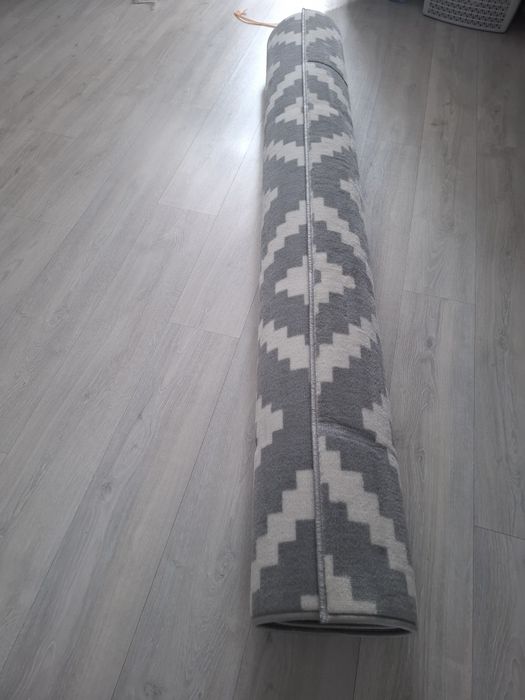 Ковёр новый 200×300