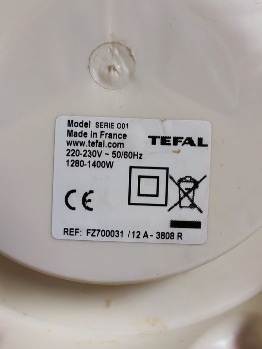 Friteuza cu aer cald Tefal