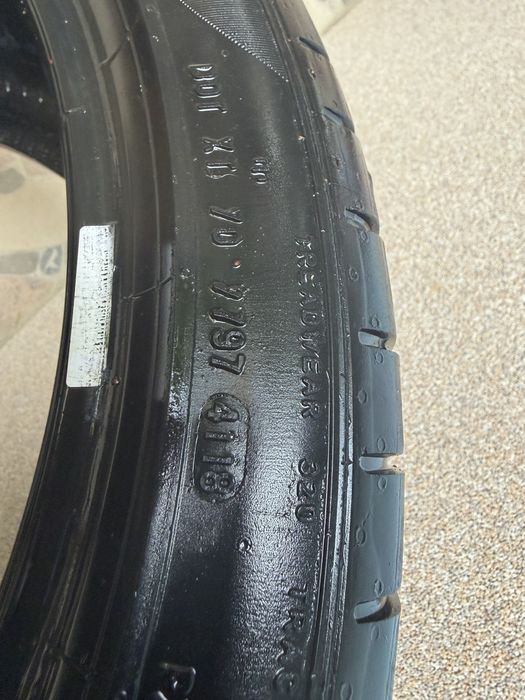 Pirelli P zero runflat 275/35/20 BMW XL