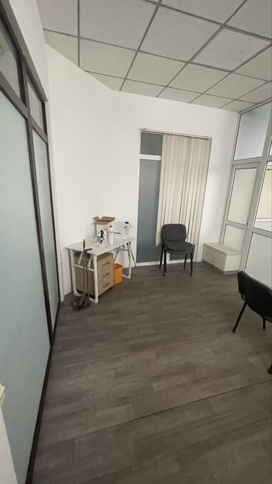 Сдам в аренду кабинет 15 кв/м