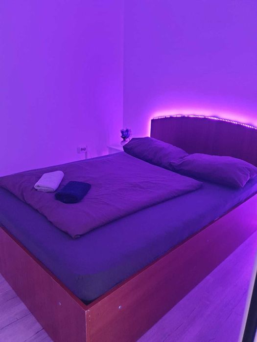 Inchiriez in regim hotelier apartament cu 2 camera