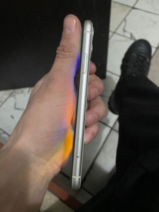 Айфон 11 64гб сатылады