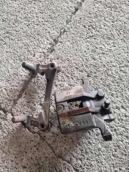 Задний  правый  суппорт outlander xl