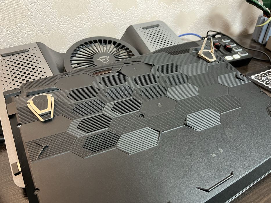 Ноутбук MSI Katana GF76 (RTX 3070Ti)