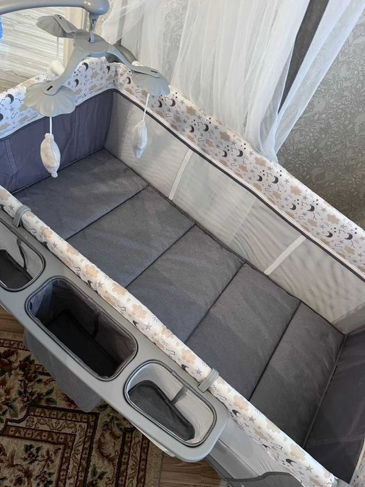 Манеж-кровать детский