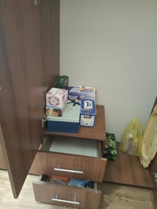 Продам два шкафа