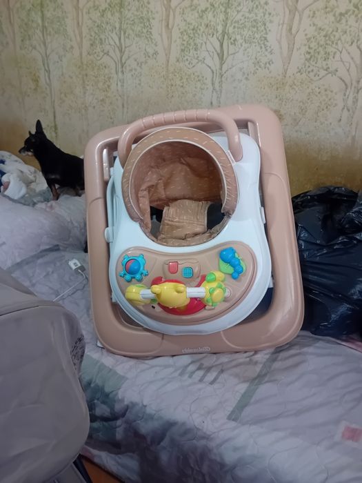 Продават се. Заедно  или поотделно.