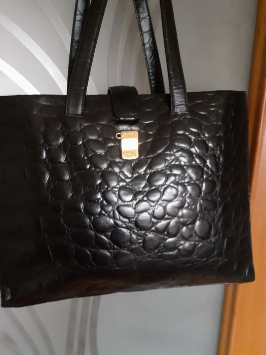 Geanta din piele naturala, FURLA,neagra,în stare perfecta