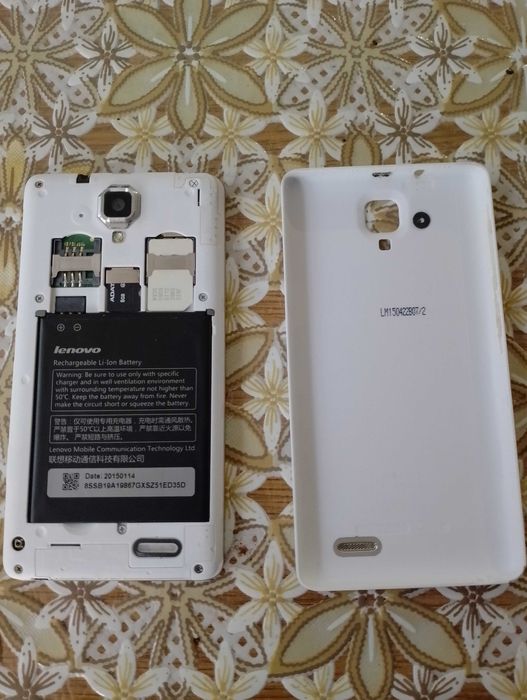 Телефон Леново А 536