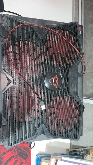 Охлаждающая подставка