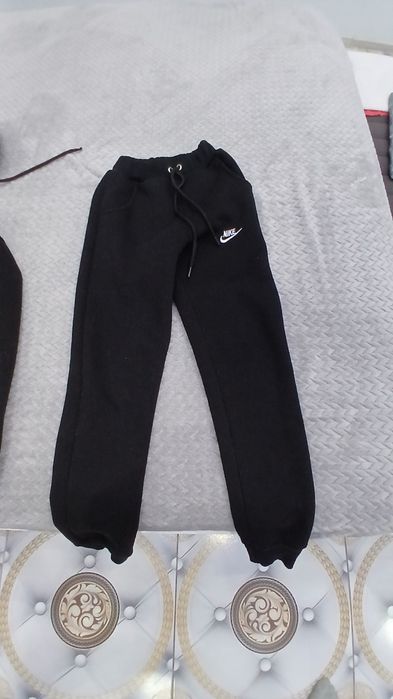 Продавам Децки екип NIKE