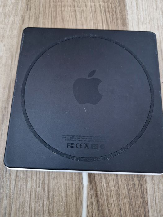 Apple USB SuperDrive (model A1379)