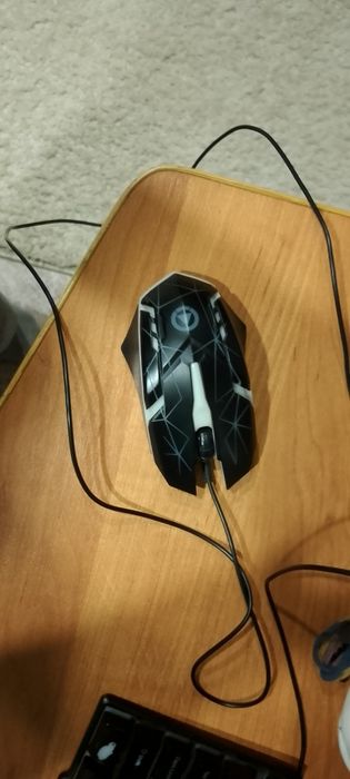 Продам клавиатуру и мышку