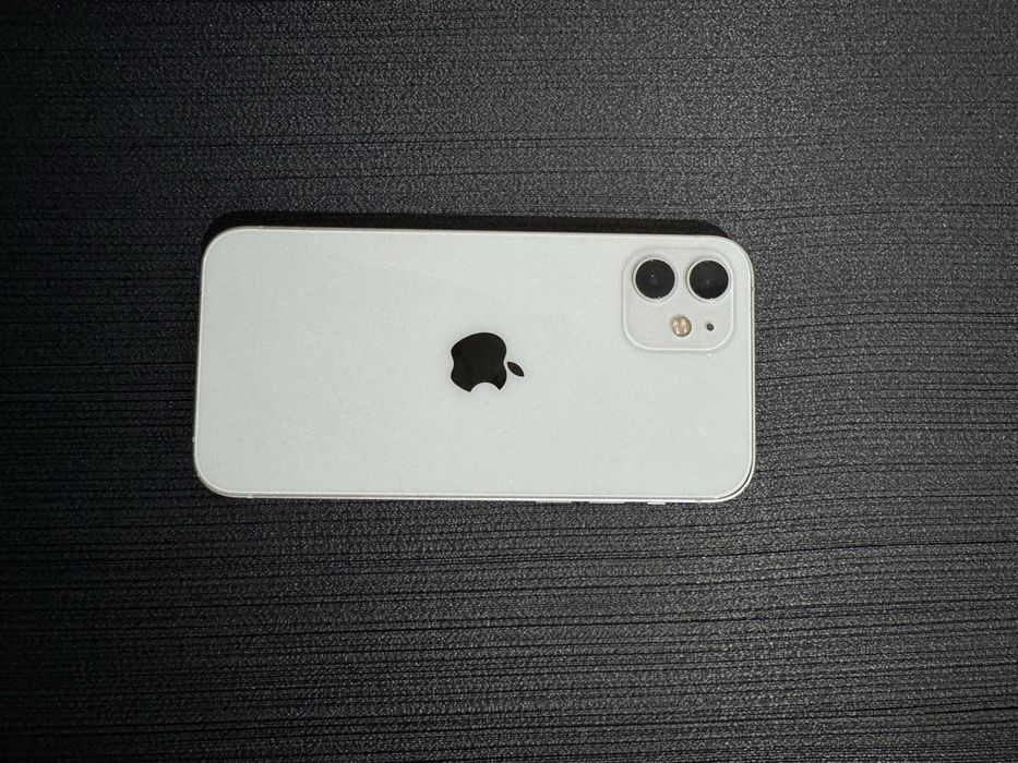 Iphone 12  telfon