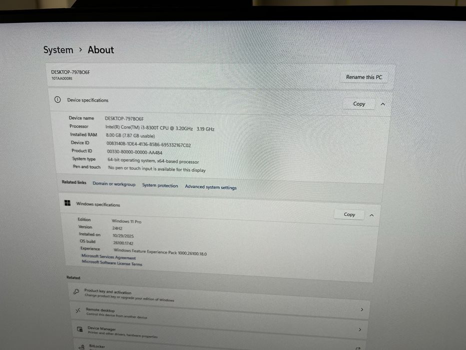 Lenovo m720q Desktop (ThinkCentre)