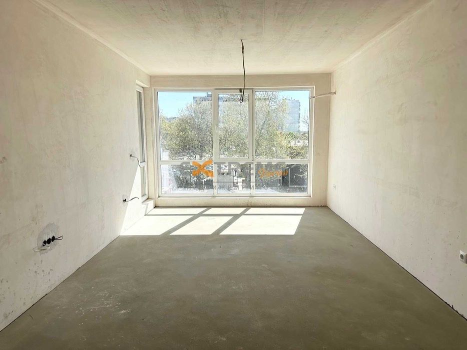Продава се Двустаен апартамент в Варна, Възраждане 1 - 67 кв.м за 1211 €/кв.м - Снимка #3