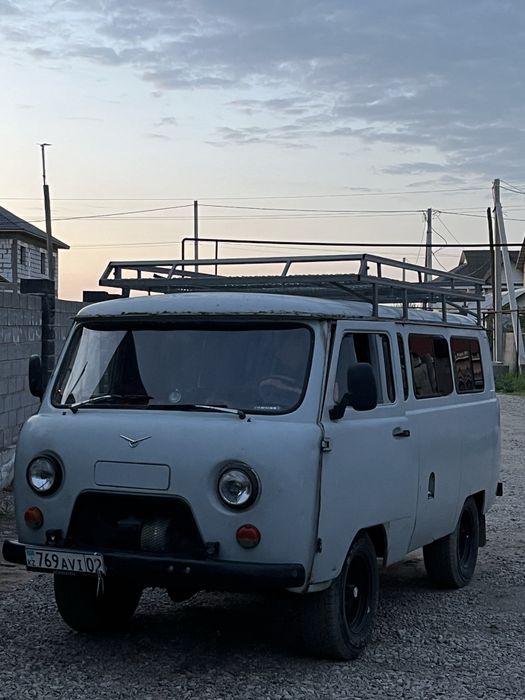 Уаз буханка обьем 2.4 бинзин