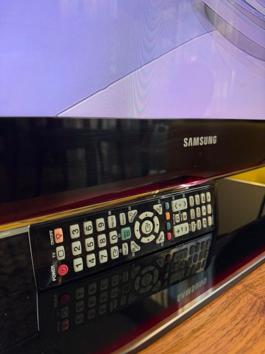 Телевизор Samsung 40”