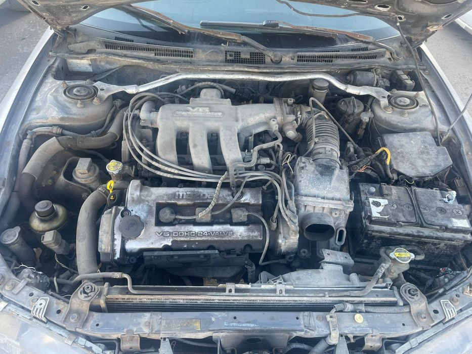 Продам Мазду . Машина на ходу