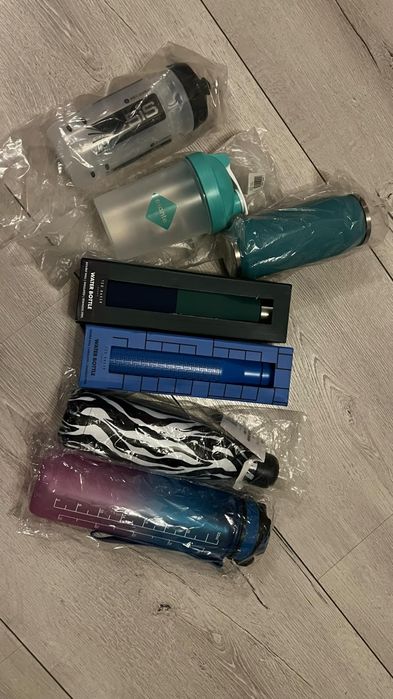 Термоси на Ted Baker