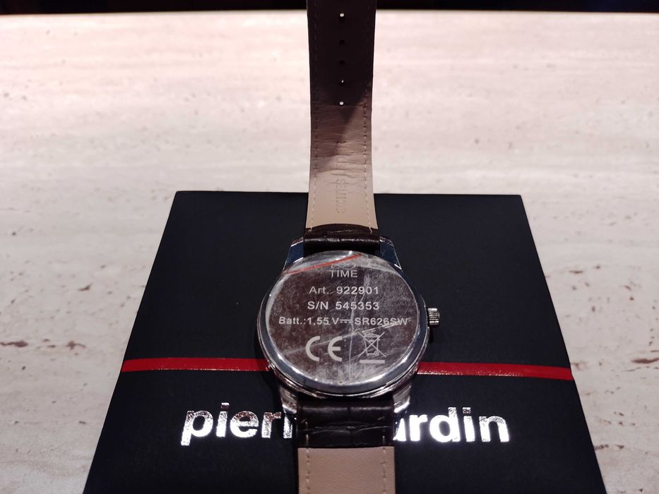 Ceas barbatesc, designer Pierre Cardin-Gold Plated, ideal pt. CADOU