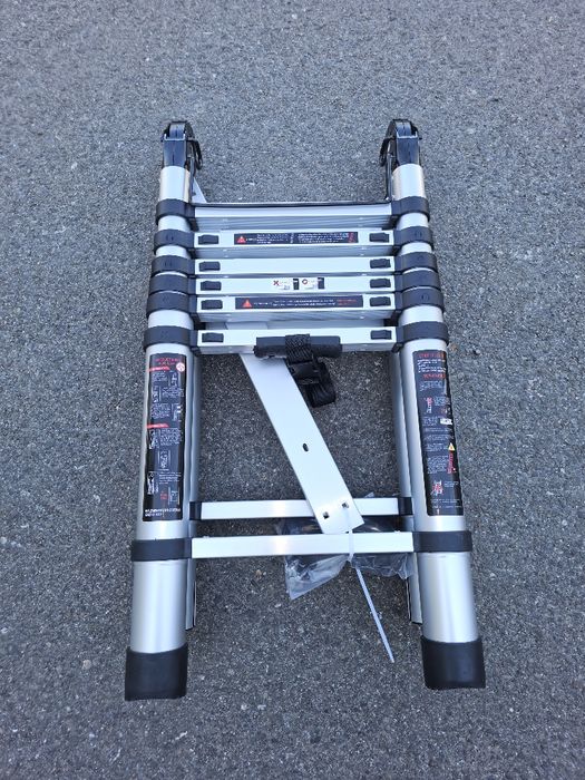 Телескопична алуминиева стълба TOOLSA
